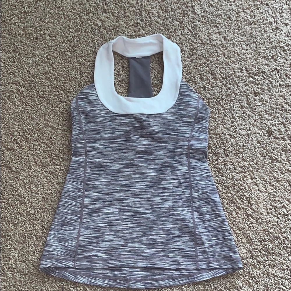 Lululemon workout tank.